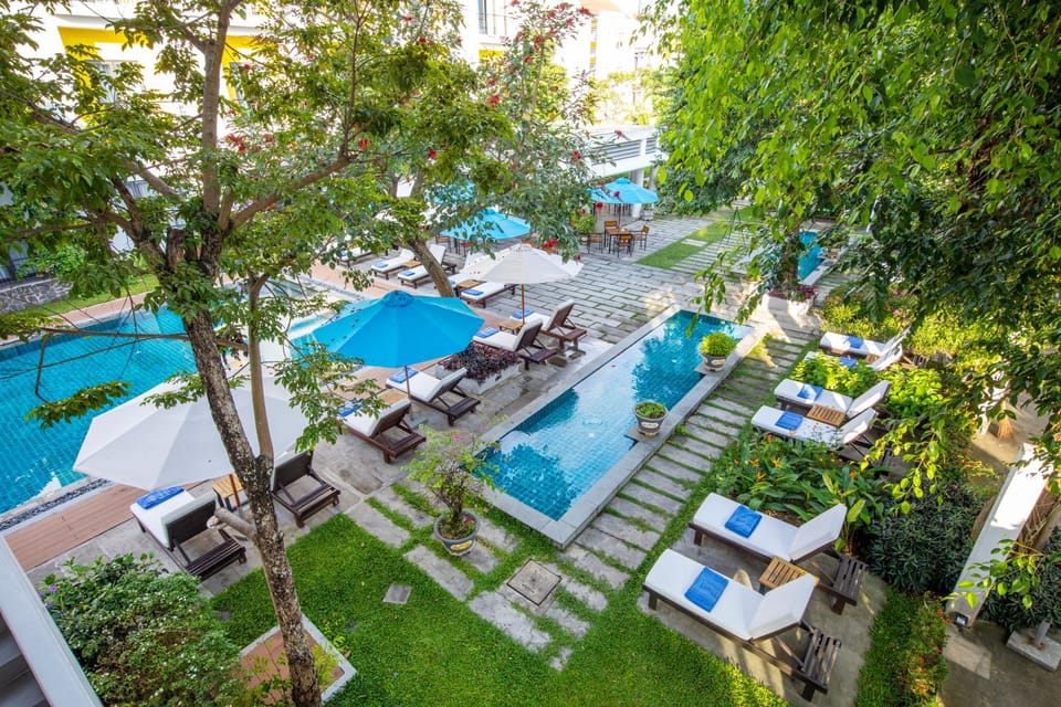 Swimming pool
