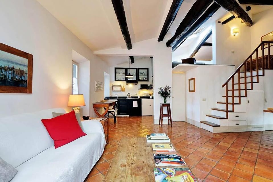 Trastevere Charming Loft | Romeloft Apartment in Rome