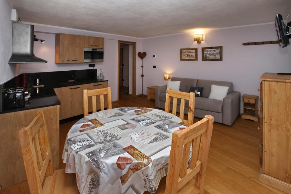 Coffee/tea facilities, Living room, Dining area