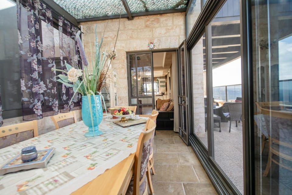 Balcony/Terrace, Dining area