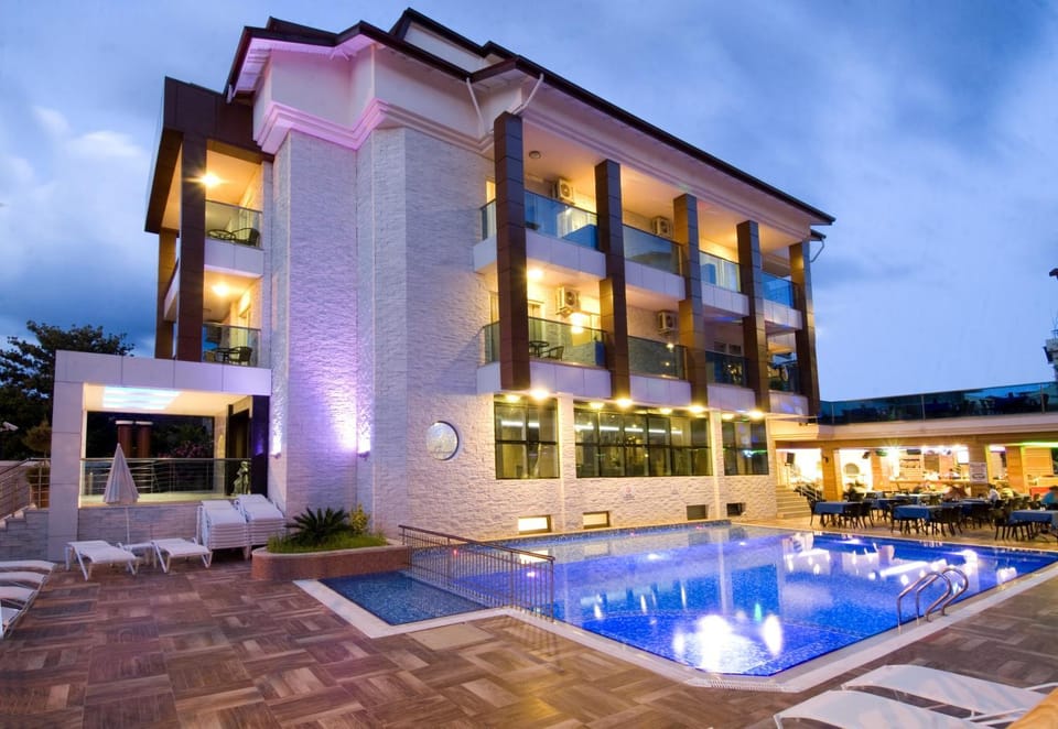 Property building, Swimming pool, Sunrise