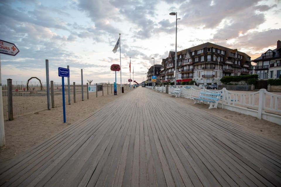 Trouville sur mer vue sur la Touque Apartment in Deauville