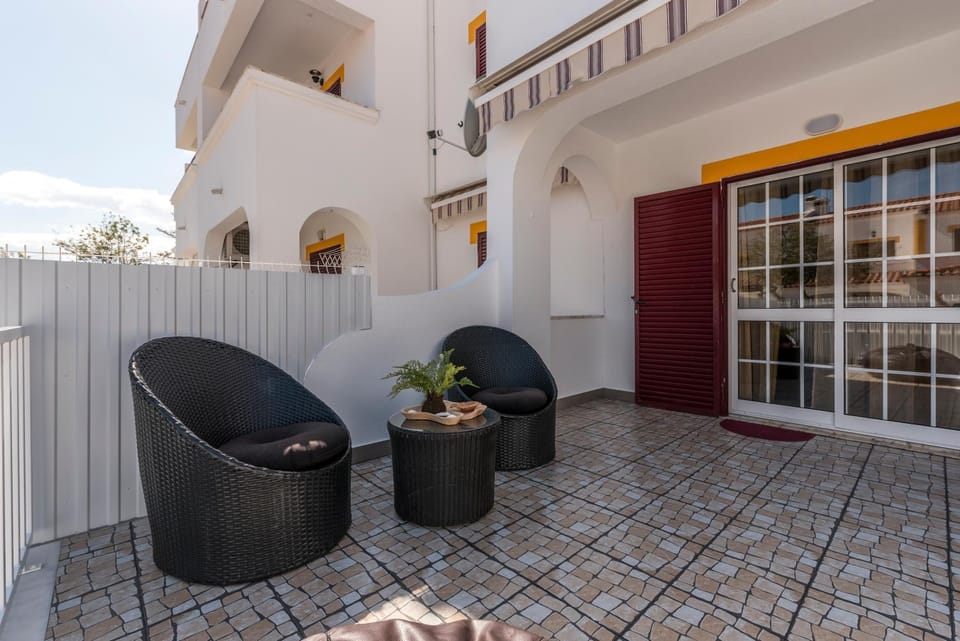 Patio, Lobby or reception
