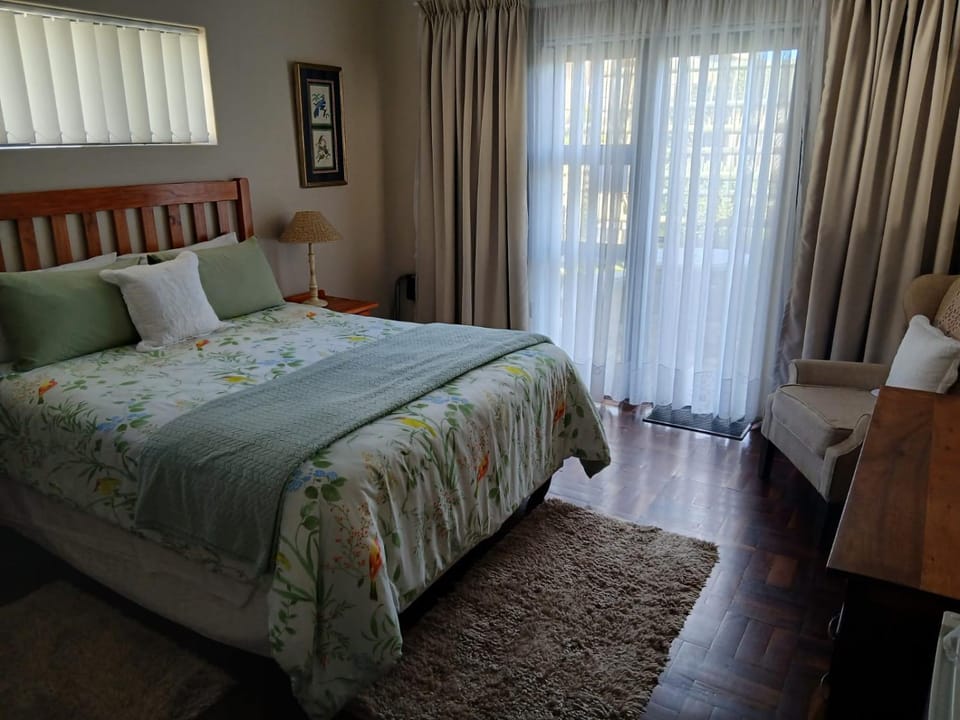 Traveller's Rest, Reebok Bed and Breakfast in Western Cape