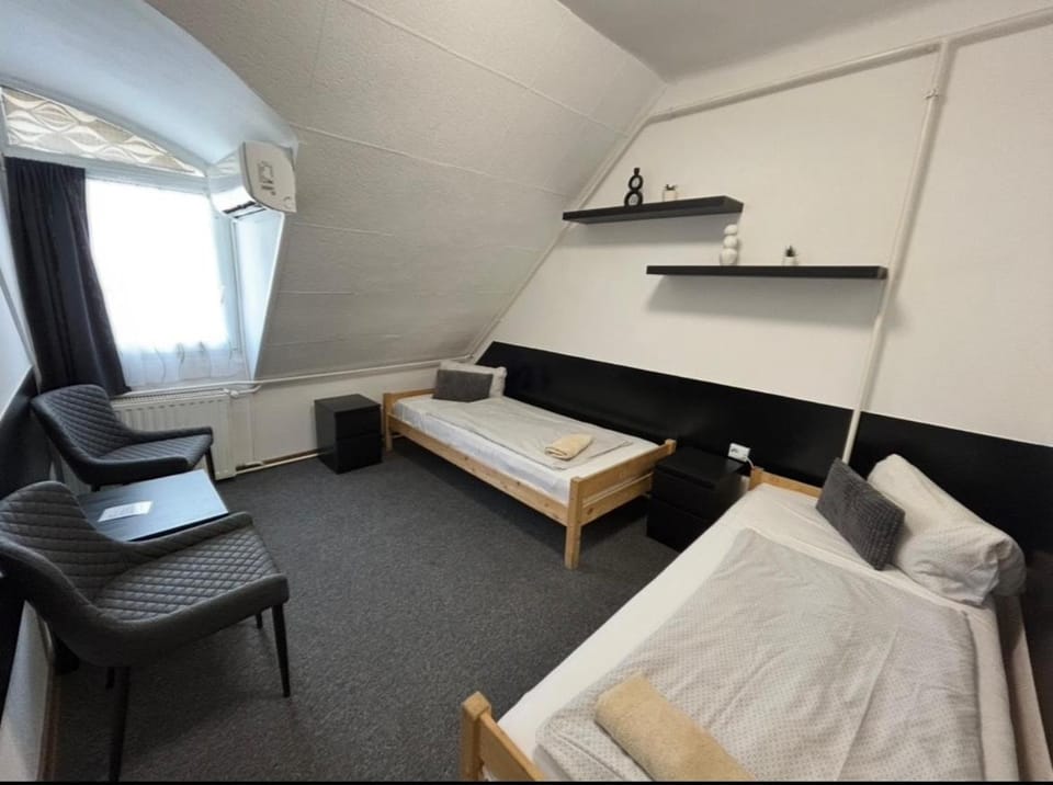 Photo of the whole room, Bedroom, furniture, heating, towels