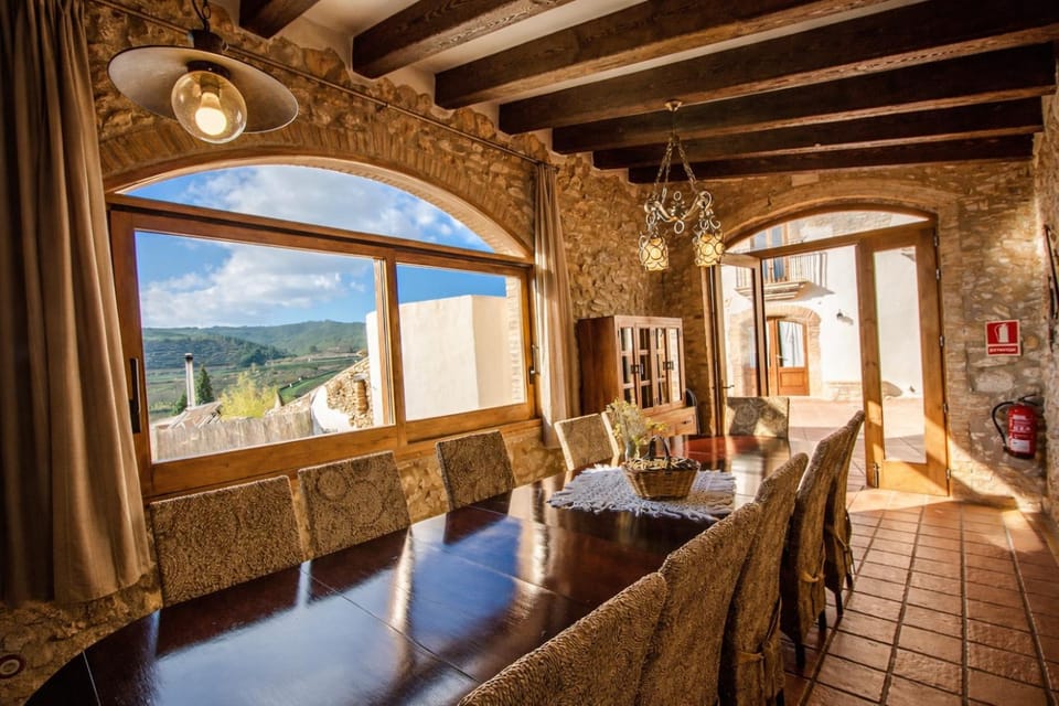 Catalunya Casas Captivating Villa in the Vineyard close to Sitges Villa in Baix Penedès