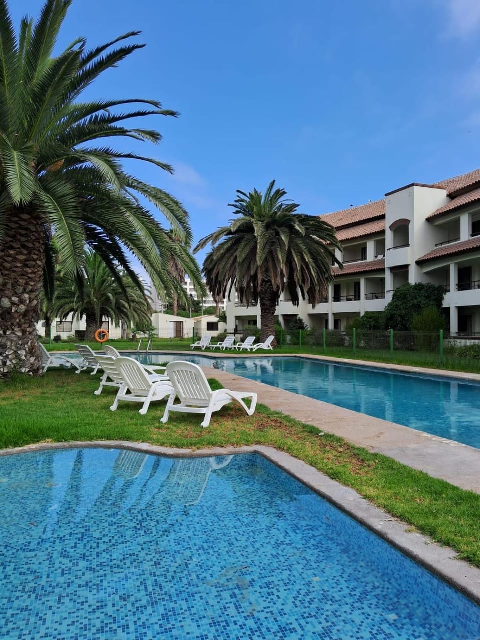 Swimming pool, Swimming pool