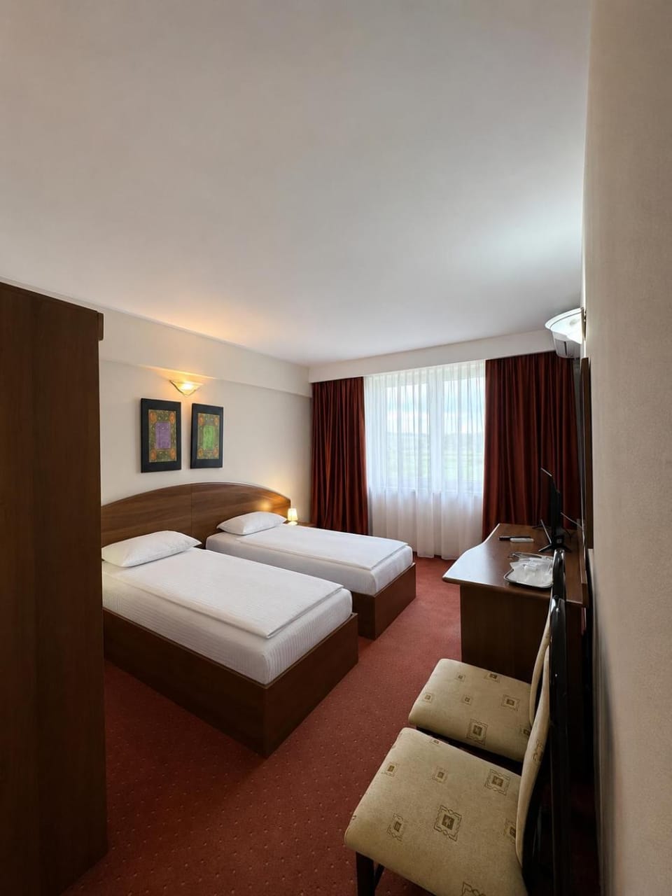 Bed, Photo of the whole room