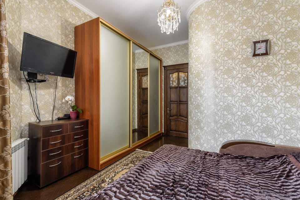Novyi Svit 4/8 Apartment in Lviv