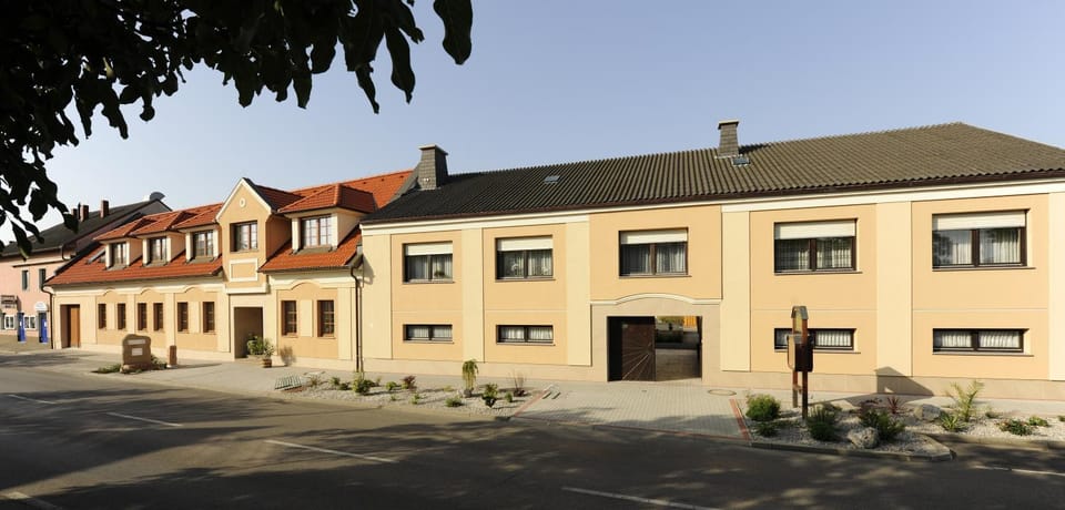 Property building, Day