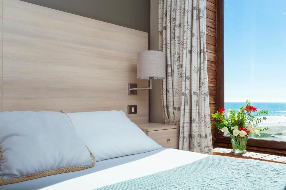 Bed, Sea view