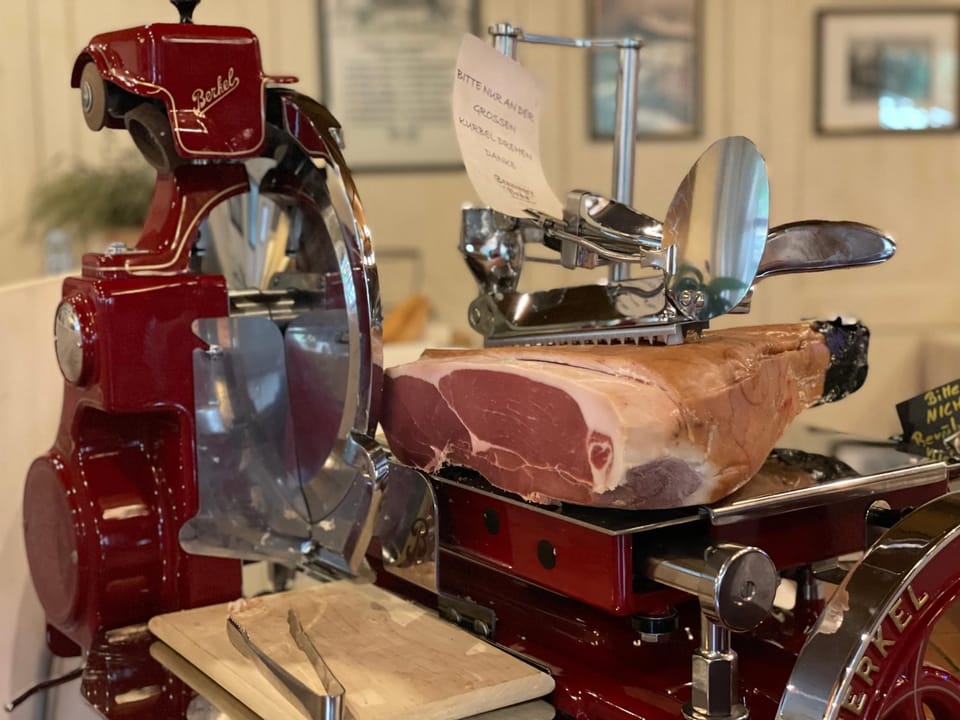 Restaurant/places to eat, Food and drinks