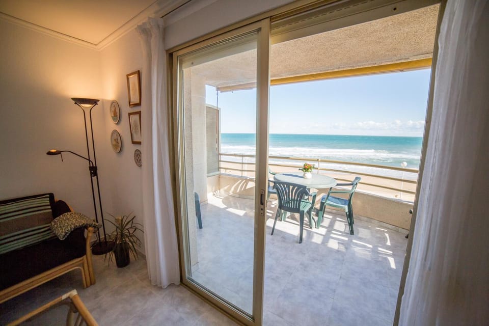 Balcony/Terrace, Living room, Sea view