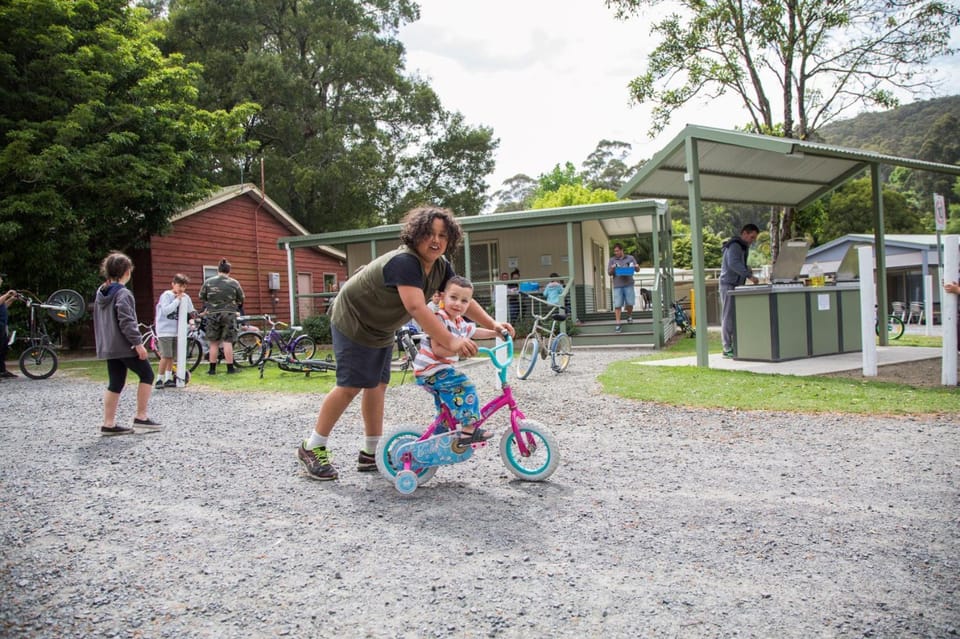 BBQ facilities, Cycling, Communal kitchen, Guests, young children, Family