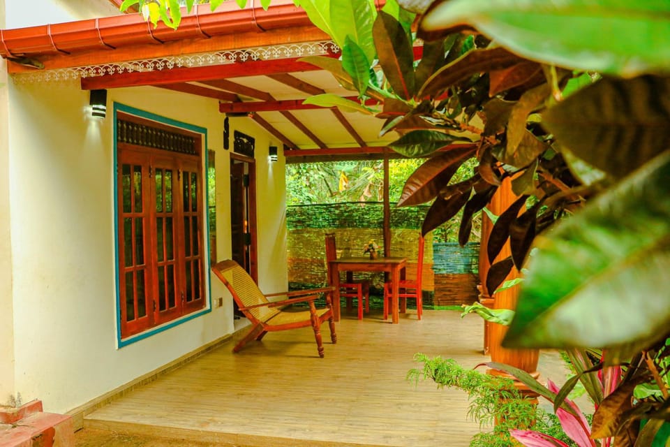 Property building, Day, Garden, View (from property/room), Balcony/Terrace, Garden view
