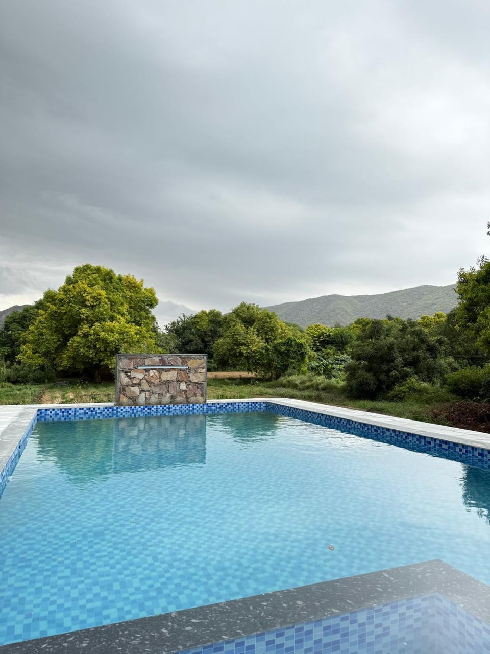 Day, Natural landscape, Mountain view, Pool view, Swimming pool