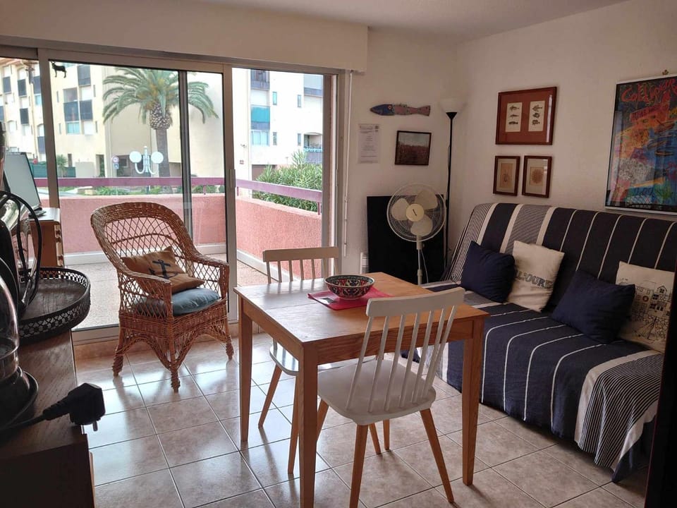 TV and multimedia, Balcony/Terrace, Living room, Dining area
