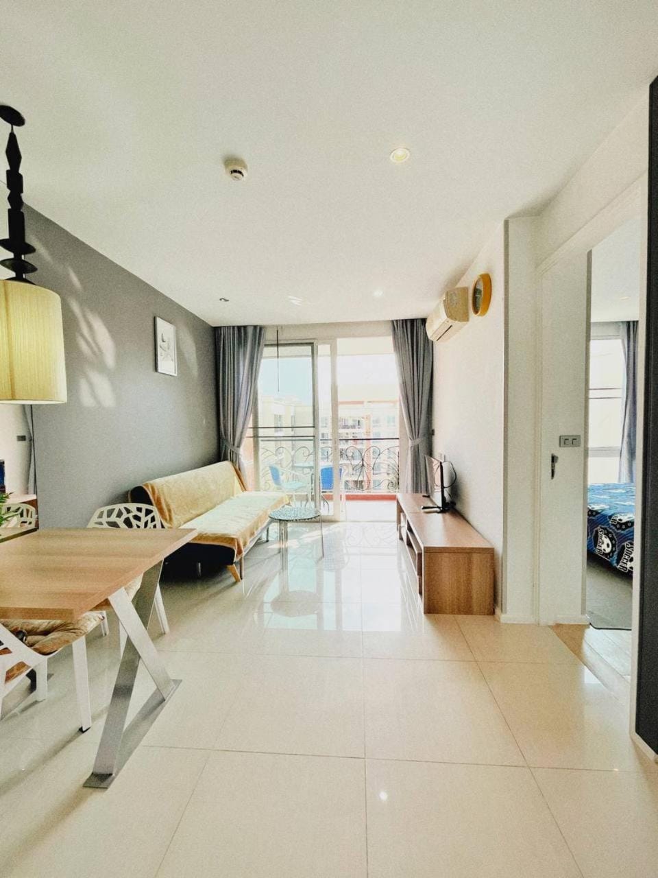 Atlantis Condo B811 Apartment in Pattaya City