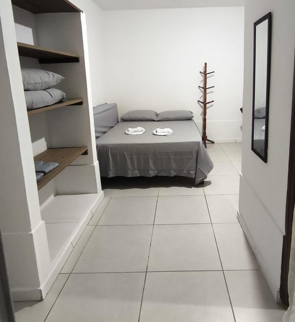 Kitnet em Garatucaia Fundos Apartment in Angra dos Reis