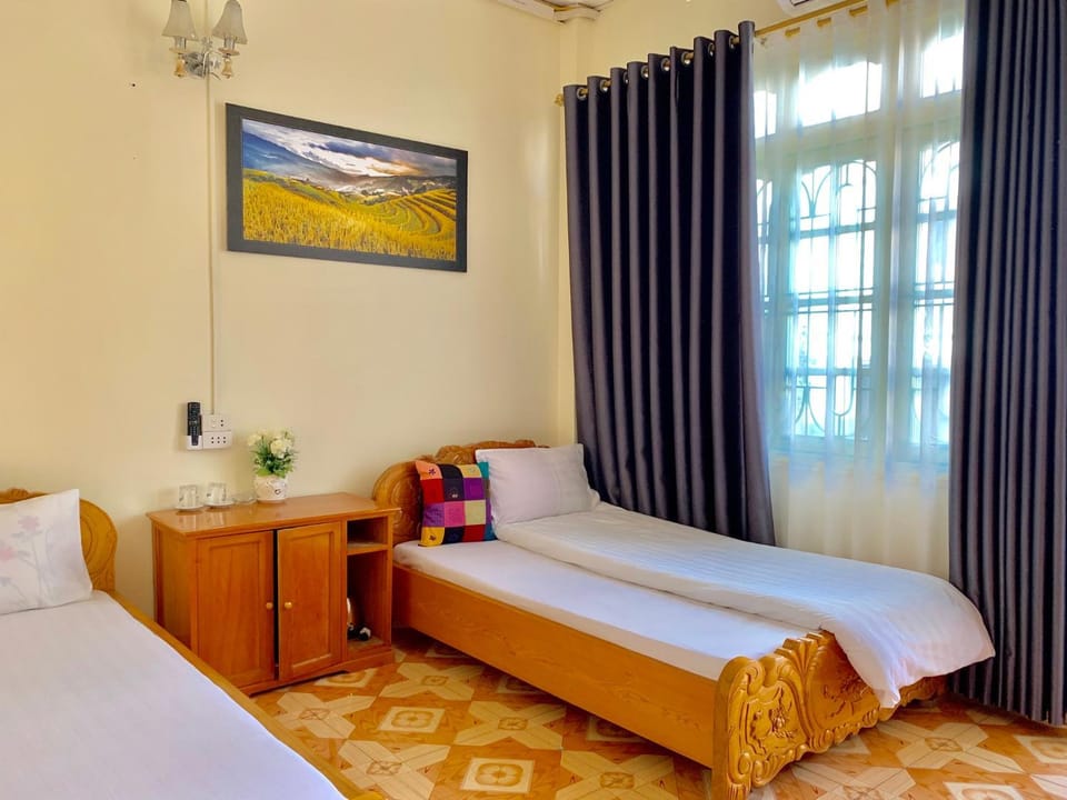 Thien Phuong Guesthouse Bed and Breakfast in Laos