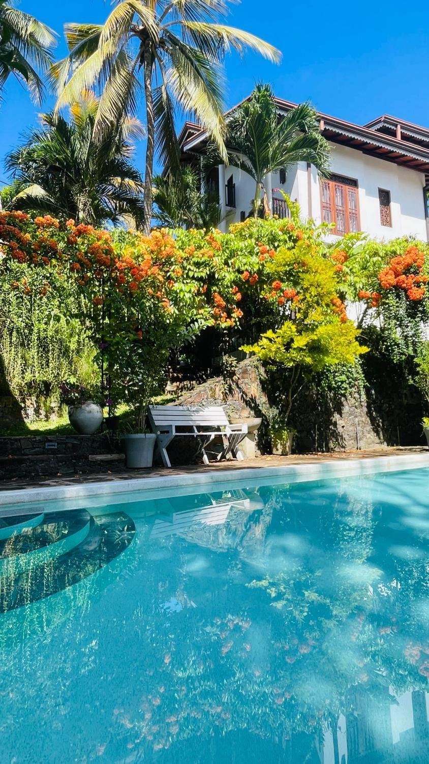 Bouganvilla House Villa in Southern Province
