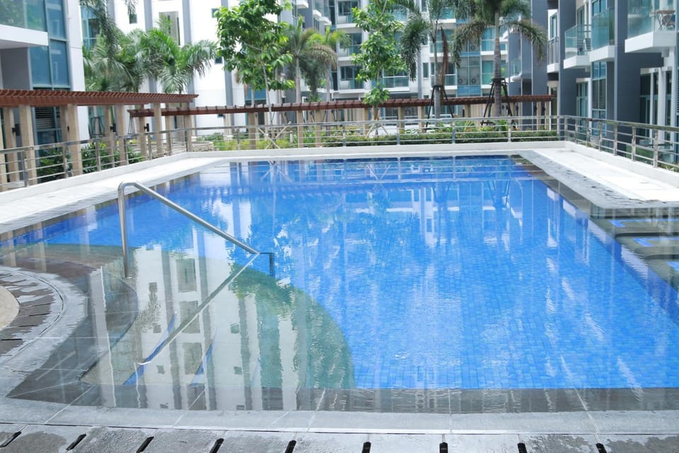 Swimming pool, Swimming pool