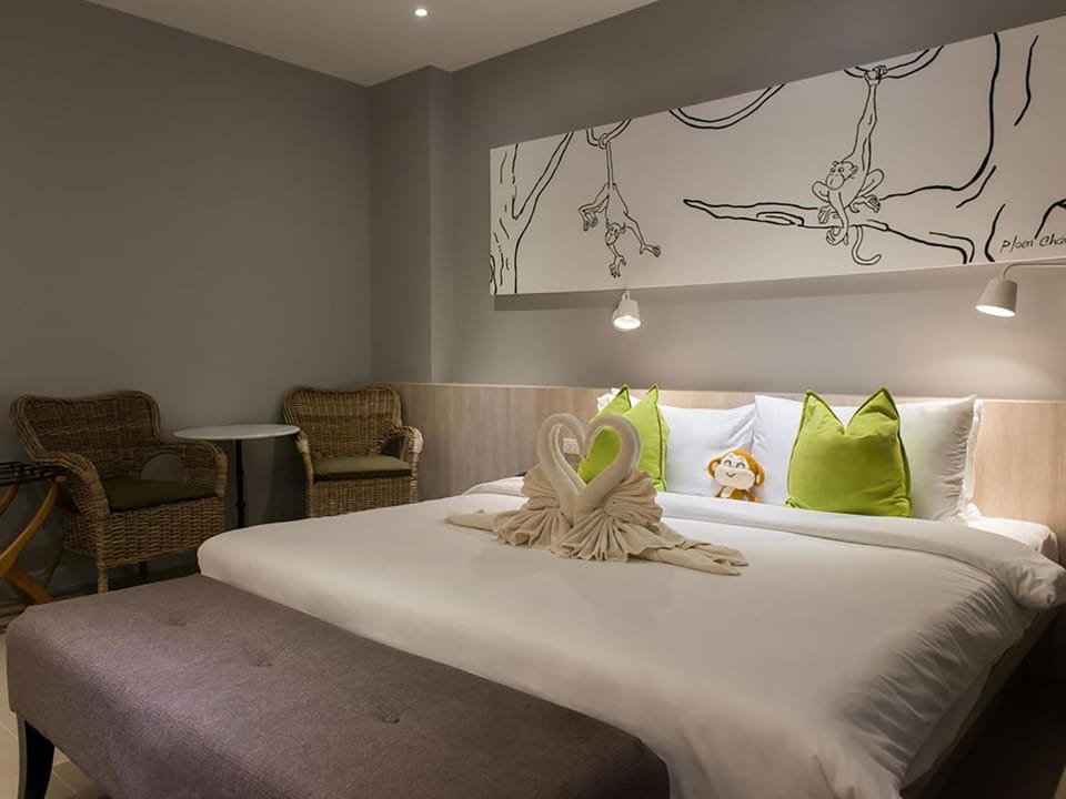 Bed, Bedroom