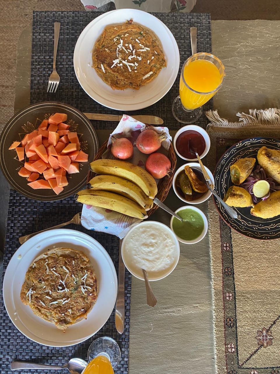 Restaurant/places to eat, Food and drinks, Food, Breakfast, Continental breakfast, Lunch, Dinner, Drinks