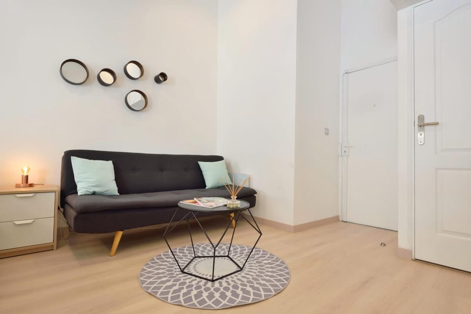 Staff, Communal lounge/ TV room, Bed, People, Living room, Decorative detail, Family