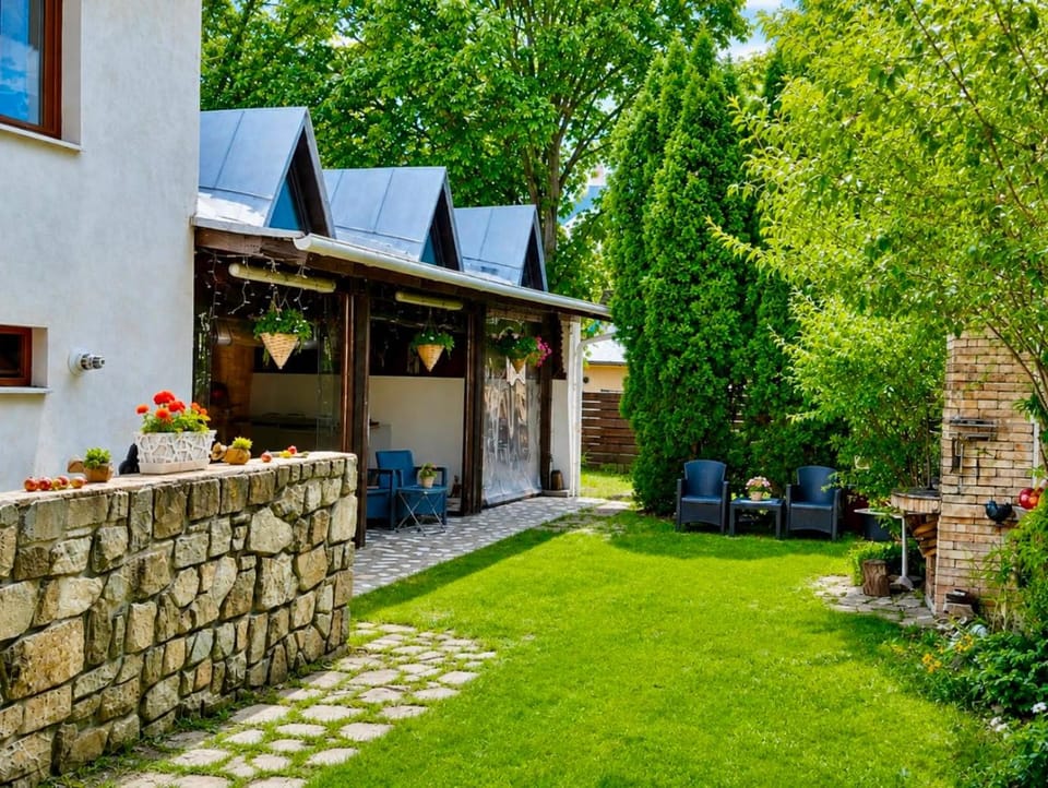Property building, Garden