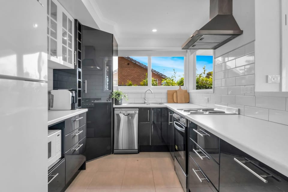Talisman Ocean views Apartment in Portland