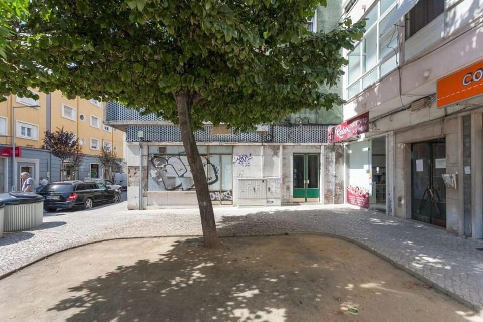 2-bedroom flat in Moscavide near FIL and Arena Apartment in Lisbon