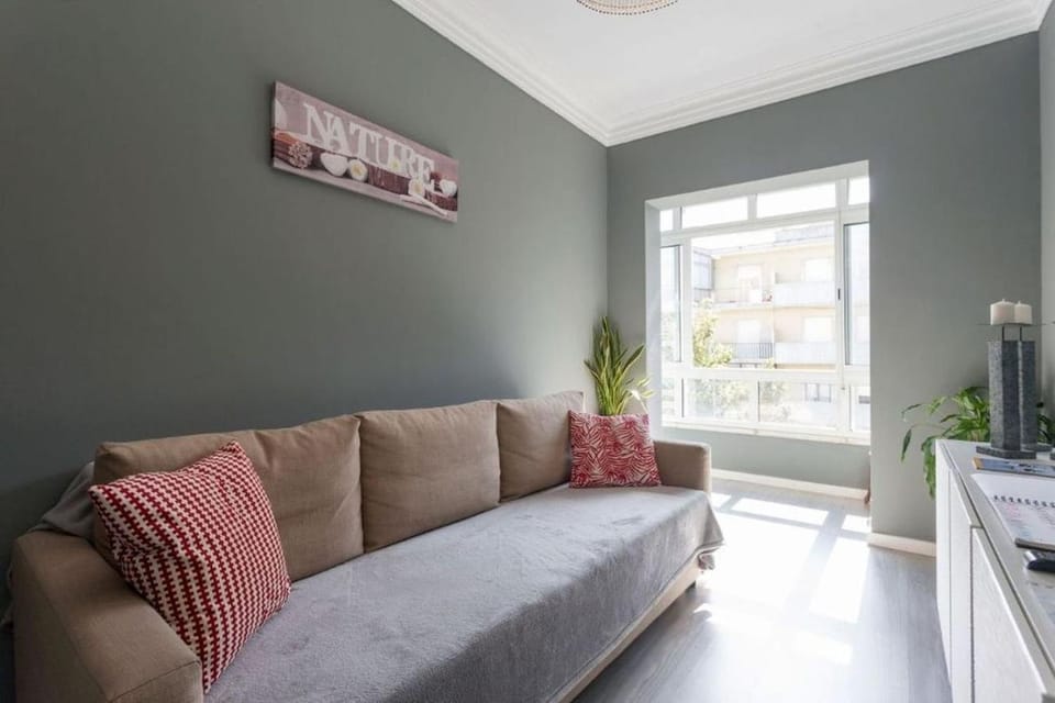 2-bedroom flat in Moscavide near FIL and Arena Apartment in Lisbon