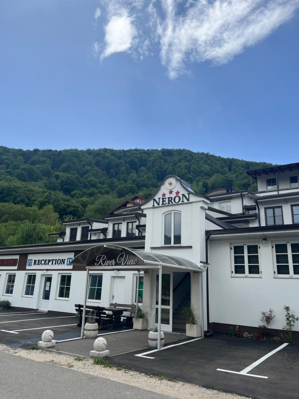 Property building, Day, Natural landscape, Parking