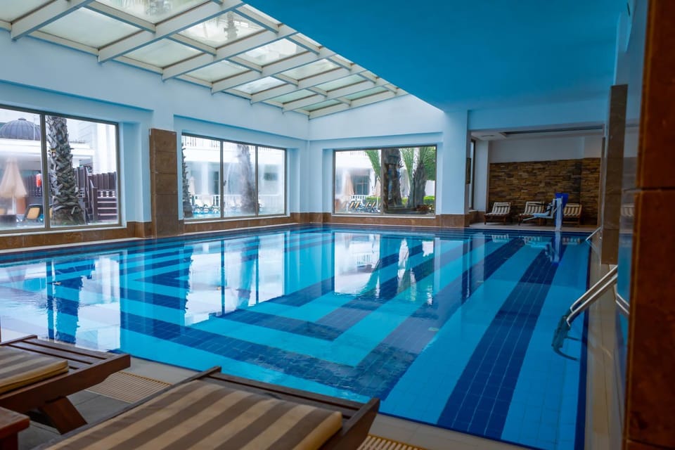 Pool view, Swimming pool