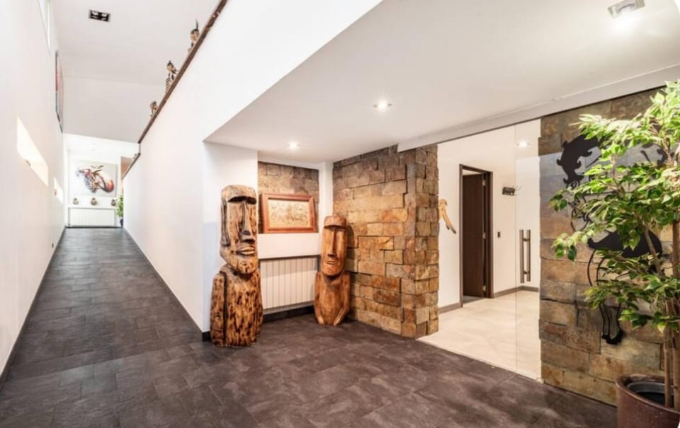 Villa La Roca Madrid Villa in Community of Madrid