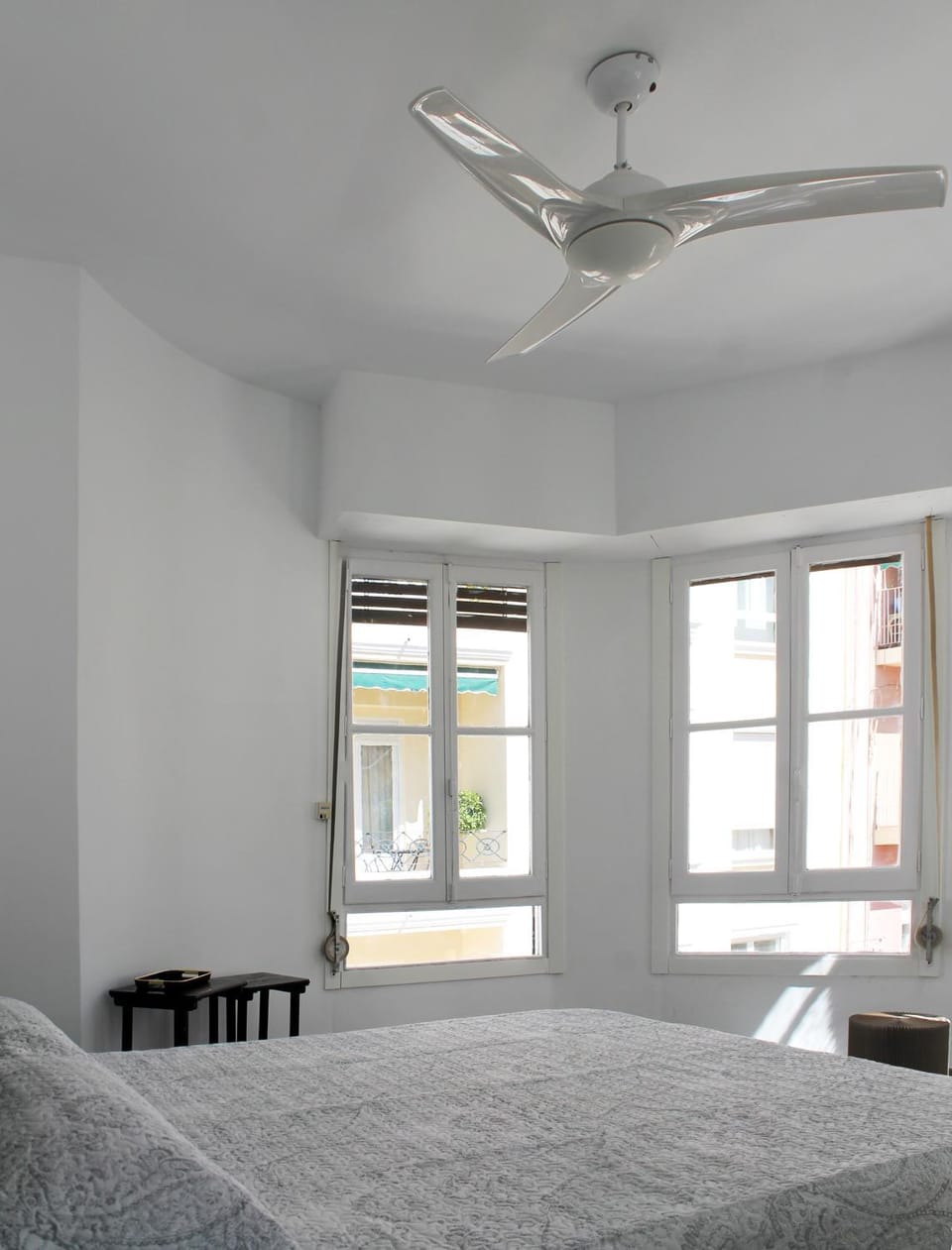 Bed, Bedroom, fireplace
