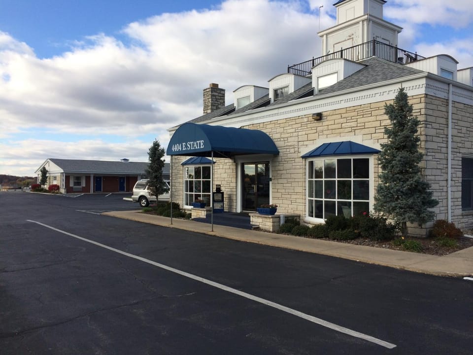 Facade/entrance, Day