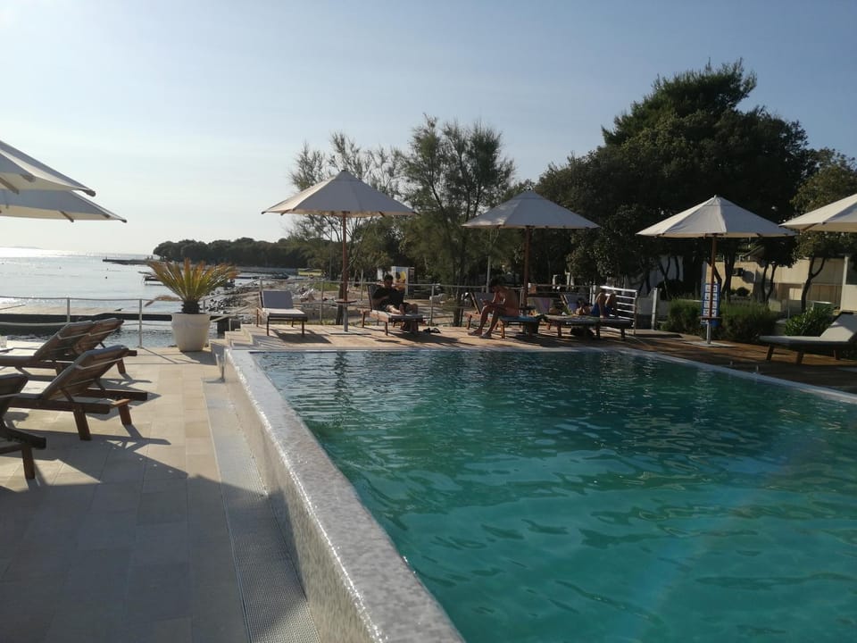 Beach, Swimming pool, Swimming pool