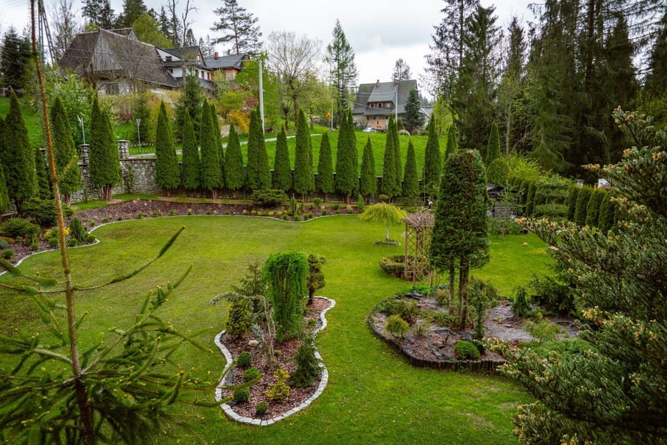 Property building, Garden view