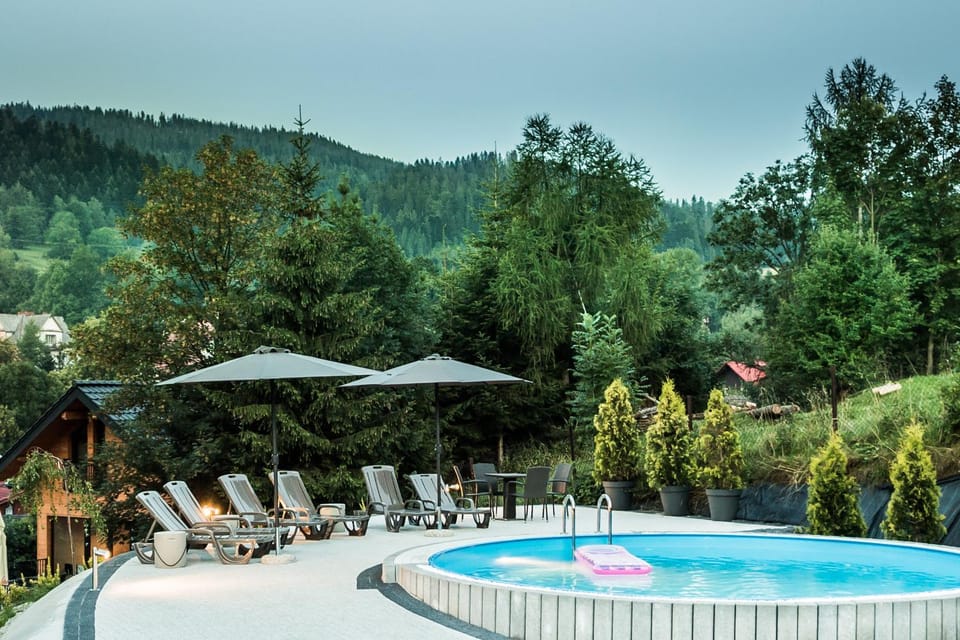 Swimming pool, Swimming pool