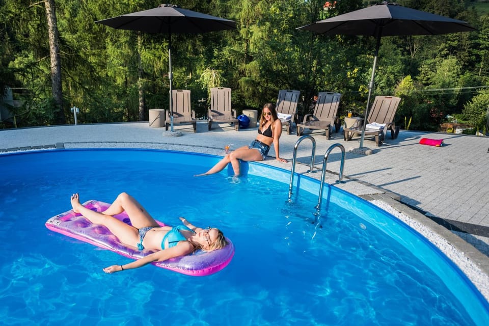 Swimming pool, Swimming pool