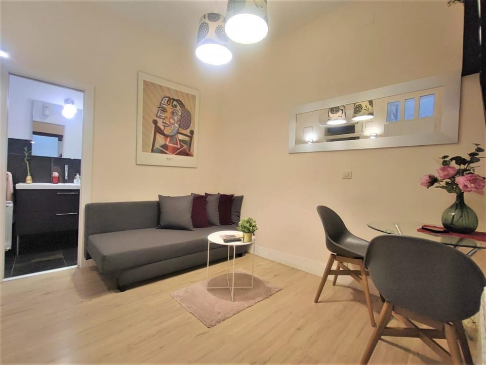 Communal lounge/ TV room, Living room