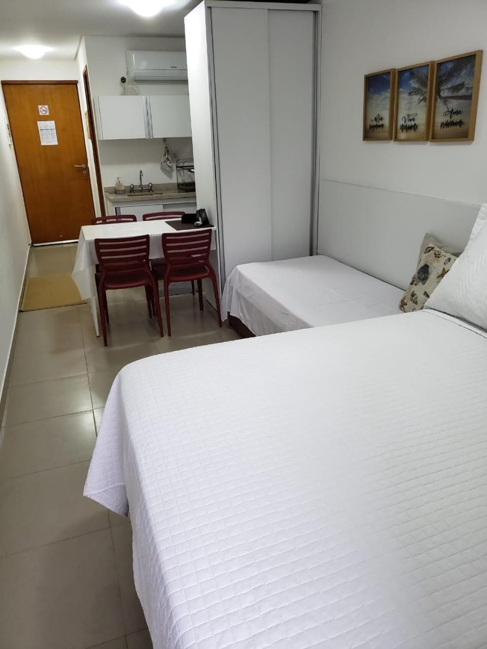 Photo of the whole room, Bedroom