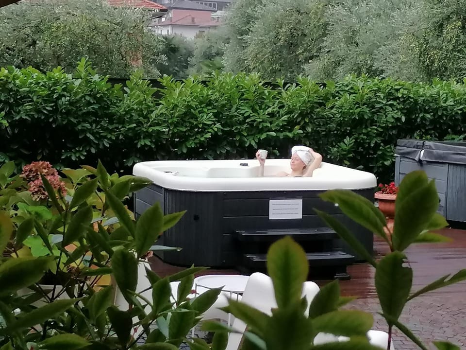 Hot Tub, Open Air Bath