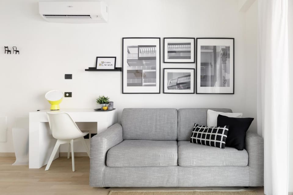 Property logo or sign, Living room, Decorative detail, Seating area