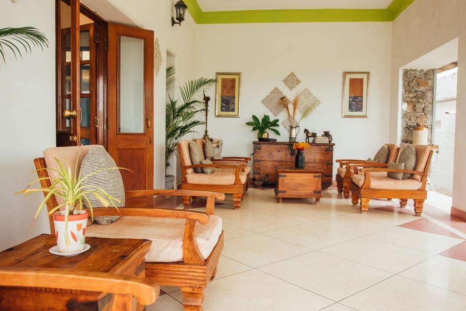 Communal lounge/ TV room