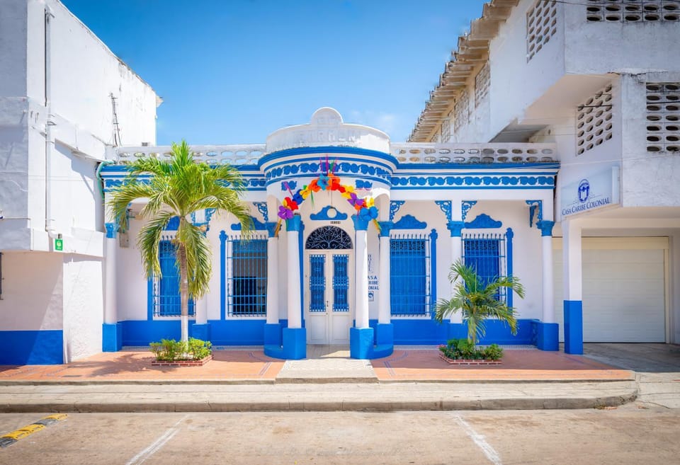 Facade/entrance