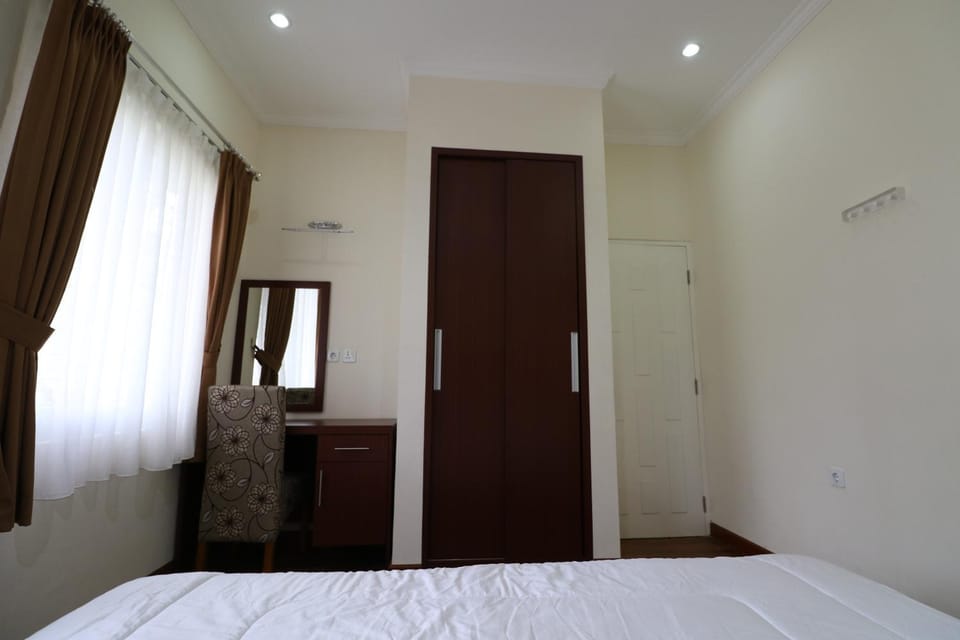 Diyar Villas Puncak M4/12 Villa in West Java