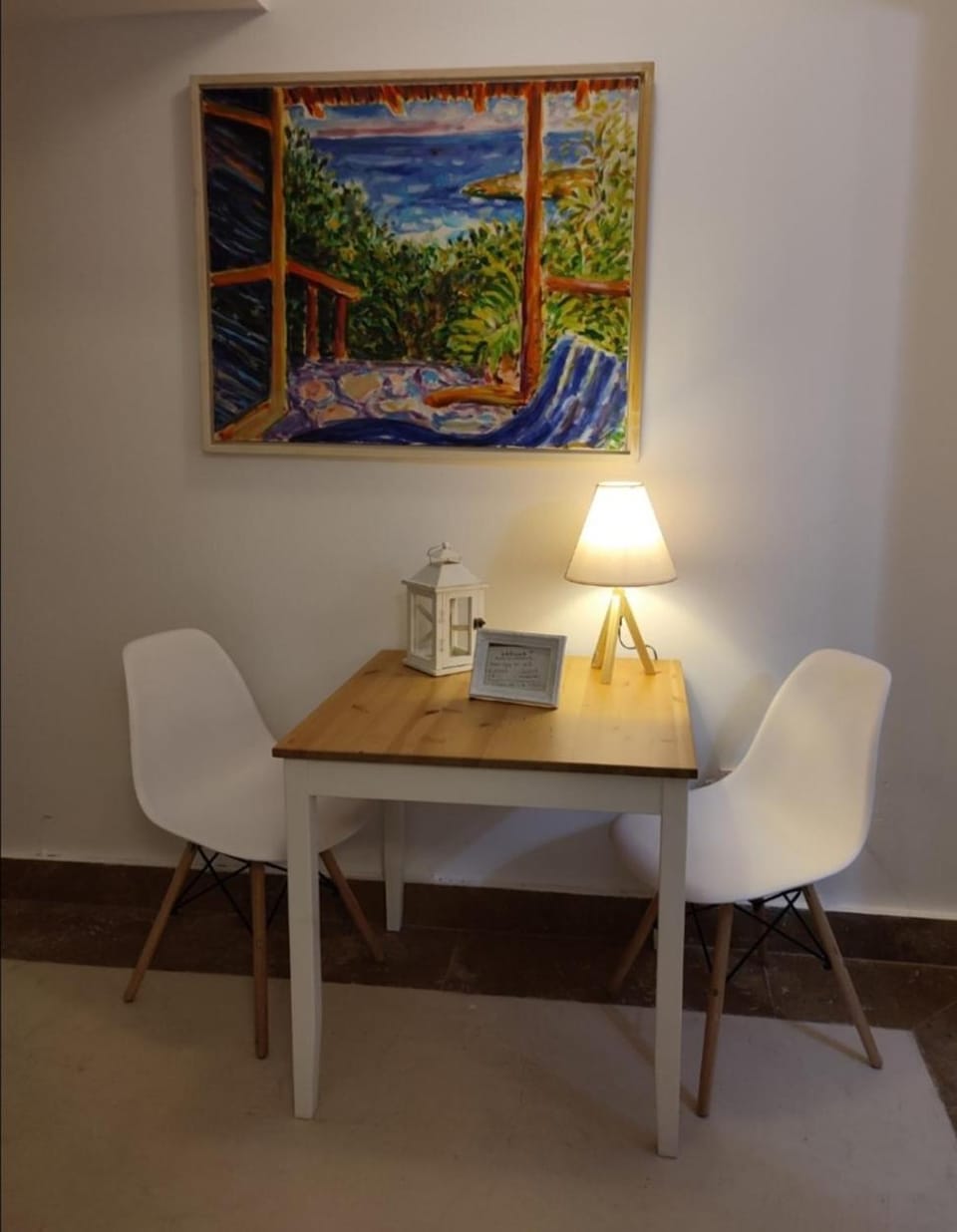 Dining area, hair dresser
